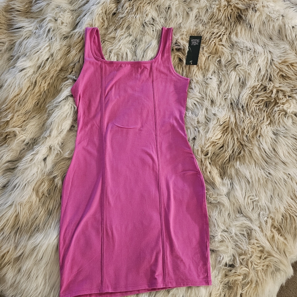 Pink Sleeveless Bodycon Dress